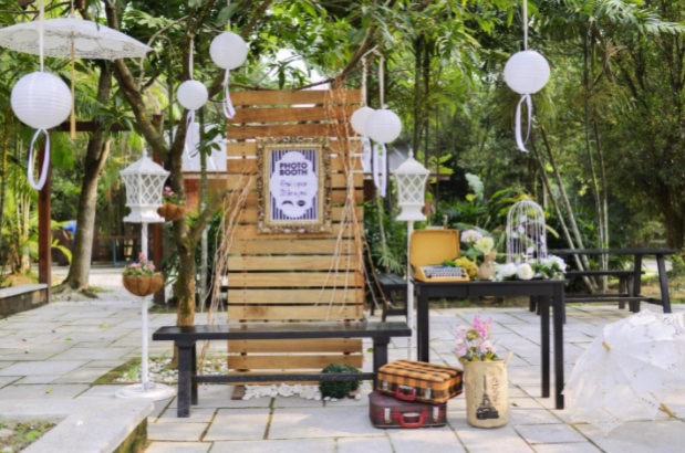 Why You Should Rent a Photo Booth for Your Wedding or Other Event