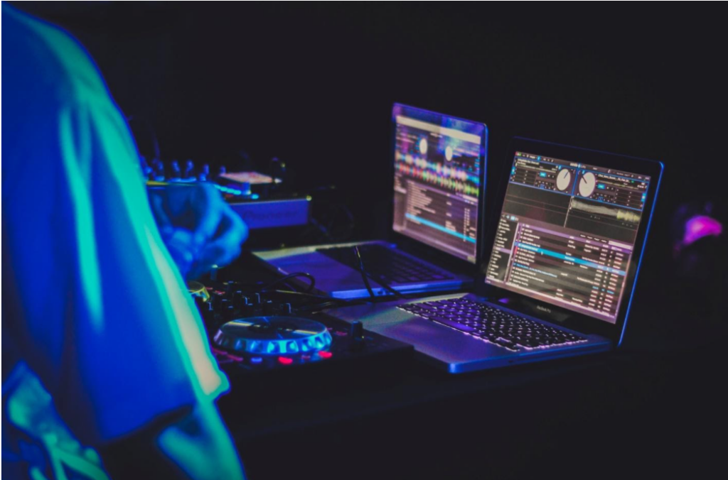 The Importance of Hiring an Experienced DJ
